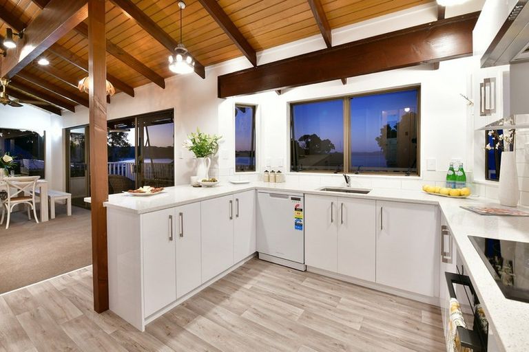 Photo of property in 89 The Esplanade, Manly, Whangaparaoa, 0930