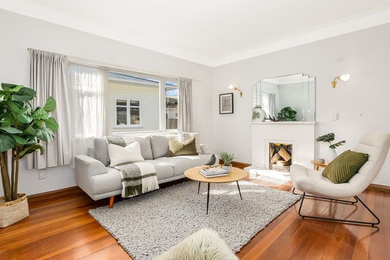 Photo of property in 23 Glamis Avenue, Strathmore Park, Wellington, 6022