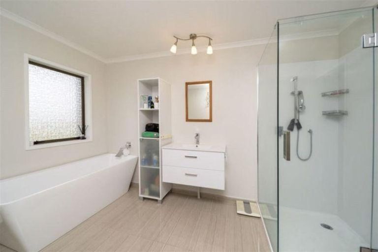 Photo of property in 52 Denby Road, Hawera, 4672