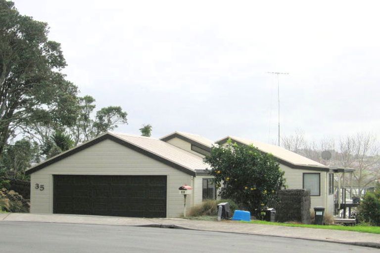 Photo of property in 35 Maori Hut Road, Red Beach, 0932