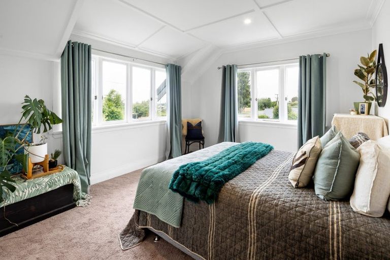 Photo of property in 69 Forest Lake Road, Forest Lake, Hamilton, 3200