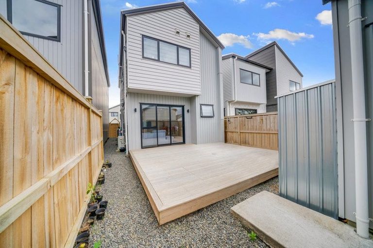 Photo of property in 73 Kairakau Street, Papakura, 2110