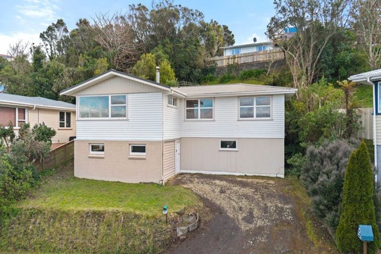 Photo of property in 4 Branscombe Street, Johnsonville, Wellington, 6037
