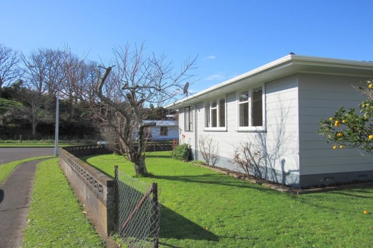 Photo of property in 14 Tavistock Street, Westown, New Plymouth, 4310