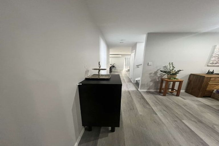 Photo of property in 73 Marendellas Drive, Bucklands Beach, Auckland, 2014