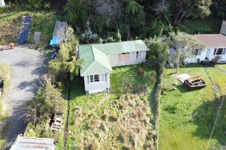 Photo of property in 8 Dover Road, Wainuiomata, Lower Hutt, 5014