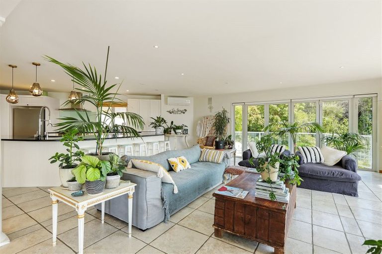 Photo of property in 7 Gardenhill Lane, Redcliffs, Christchurch, 8081