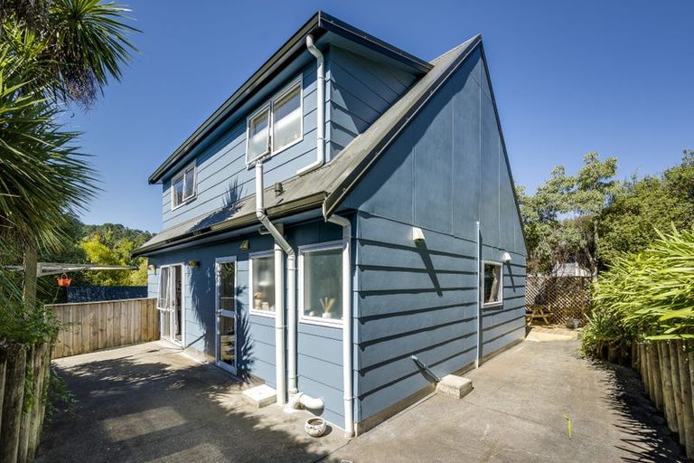 Photo of property in 2 Toop Street, Havelock North, 4130