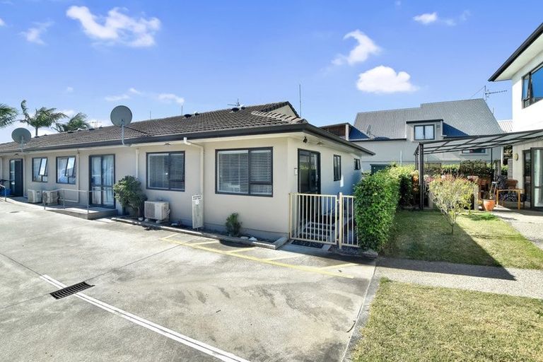 Photo of property in 8e Heath Street, Mount Maunganui, 3116