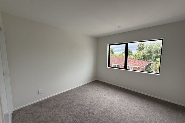 Photo of property in 13d John Walker Drive, Manurewa, Auckland, 2102