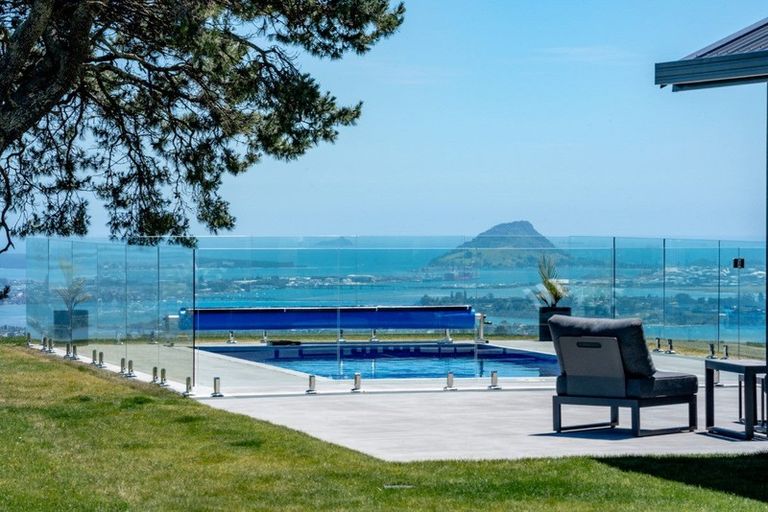 Photo of property in 668 Kaitemako Road, Welcome Bay, Tauranga, 3175