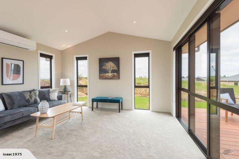 Photo of property in 8 Tarn Close, Richmond, 7020