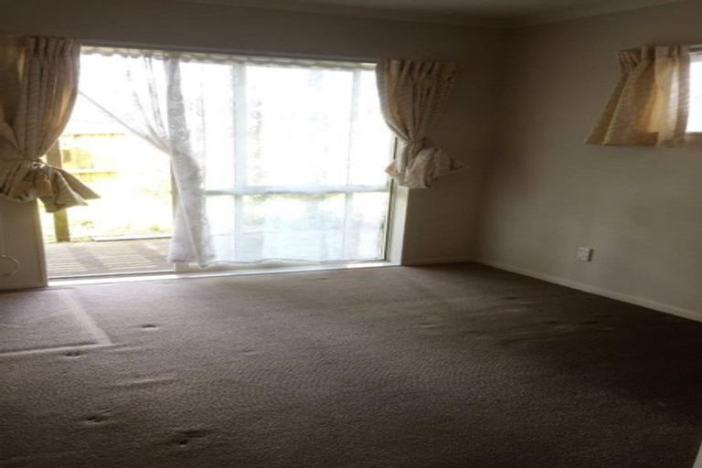 Photo of property in 65a Rodney Street, Howick, Auckland, 2014
