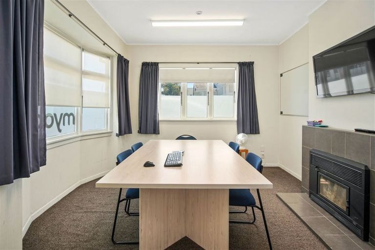 Photo of property in 77 Tahunanui Drive, Tahunanui, Nelson, 7011