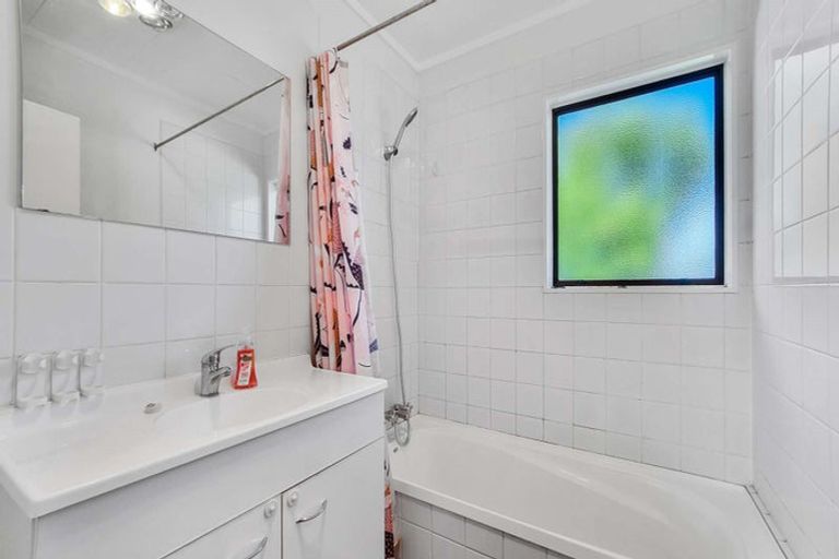 Photo of property in 21 Thebes Street, Pomare, Rotorua, 3015