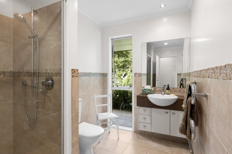 Photo of property in 71 Rapson Road, Kaukapakapa, 0871