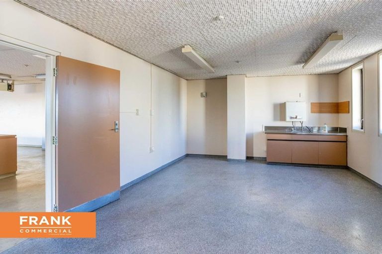 Photo of property in 138 Great South Road, Takanini, 2112