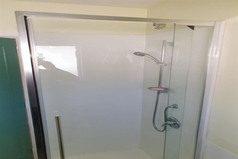 Photo of property in 5 Lyndhurst Crescent, Aranui, Christchurch, 8061