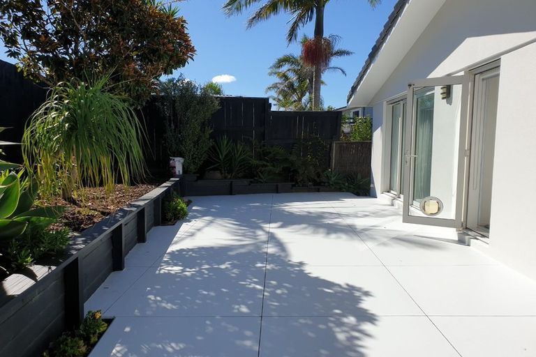 Photo of property in 72 Churchill Road, Murrays Bay, Auckland, 0630