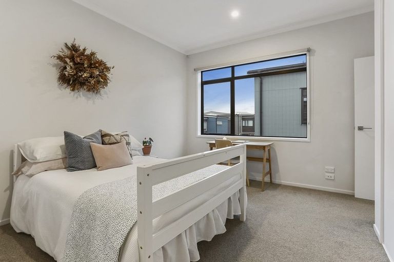 Photo of property in 20 Mollusc Road, Hobsonville, Auckland, 0616