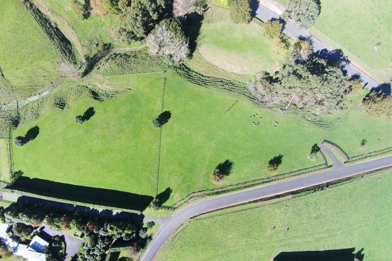 Photo of property in 10 Bryant Road, Karaka, Papakura, 2580