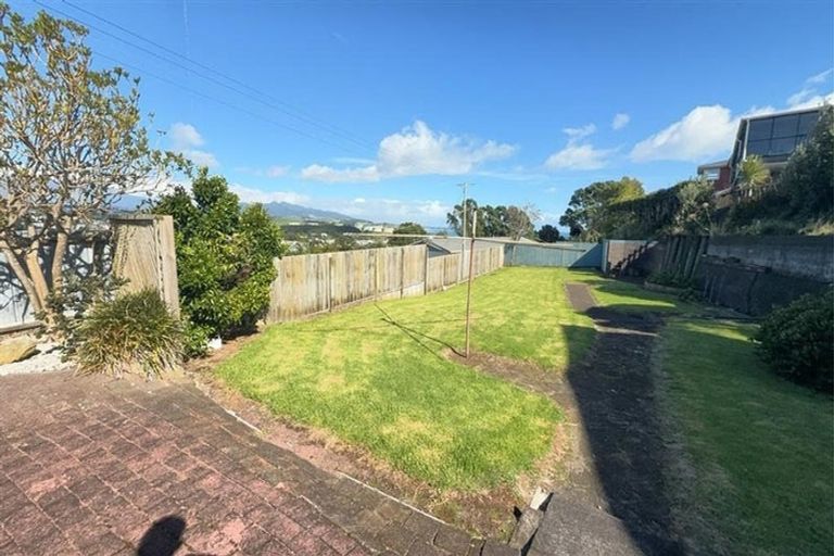 Photo of property in 19 Scott Street, Moturoa, New Plymouth, 4310