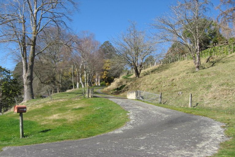 Photo of property in 7 Marshall Road, Hunterville, 4730