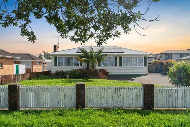 Photo of property in 9 Omana Road, Papatoetoe, Auckland, 2025