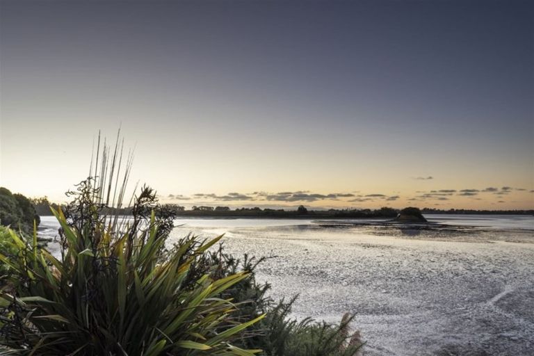 Photo of property in 4 Sophia Place, Karaka, Papakura, 2113