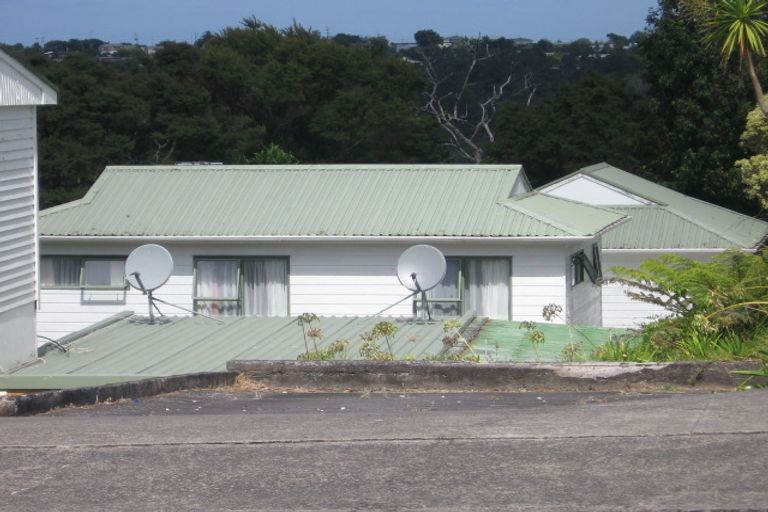 Photo of property in 98 Manuka Road, Bayview, Auckland, 0629