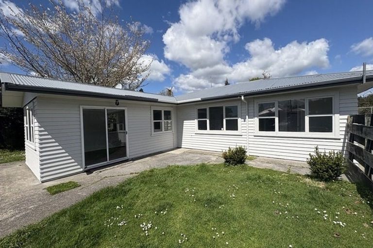 Photo of property in 24 Fairview Road, Western Heights, Rotorua, 3015