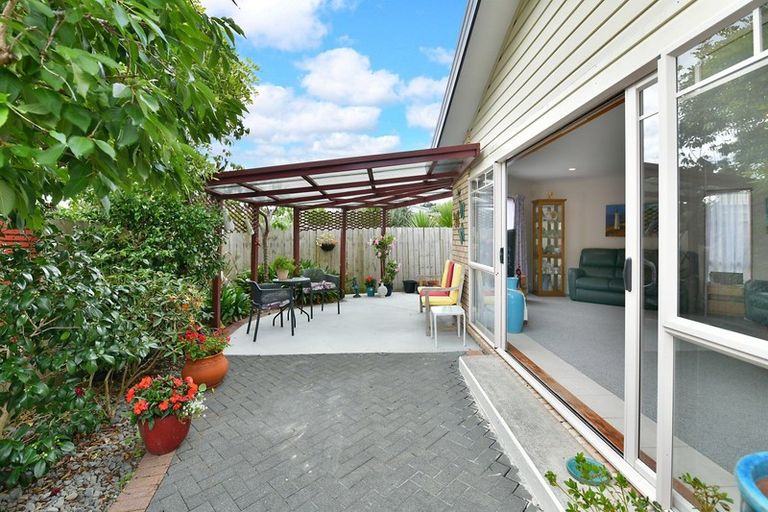 Photo of property in 40 Red Hibiscus Road, Stanmore Bay, Whangaparaoa, 0932