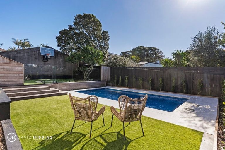 Photo of property in 11 Stanaway Street, Hillcrest, Auckland, 0627