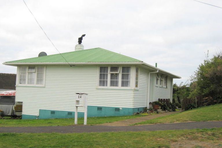 Photo of property in 14 Bedford Street, Fitzroy, New Plymouth, 4312