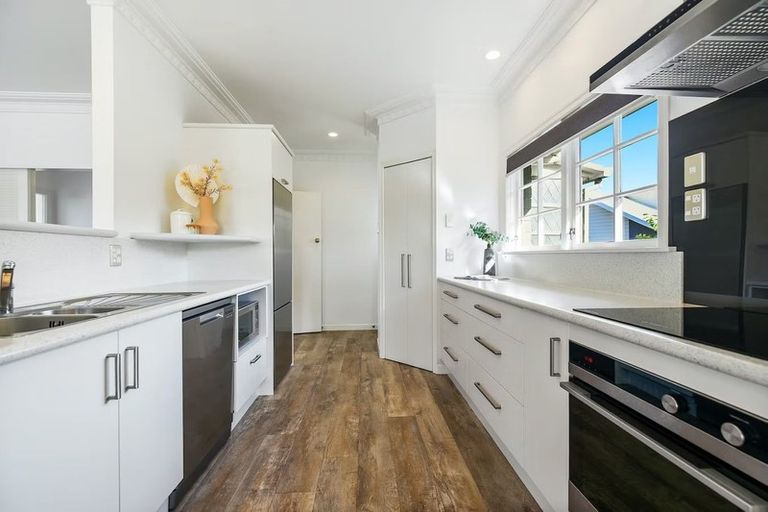 Photo of property in 7 Marnane Terrace, St Andrews, Hamilton, 3200