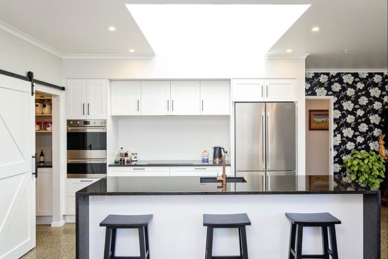 Photo of property in 19 Manapouri Street, Poraiti, Napier, 4112