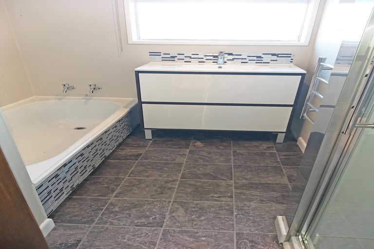 Photo of property in 5 Oakleigh Crescent, Oamaru North, Oamaru, 9400