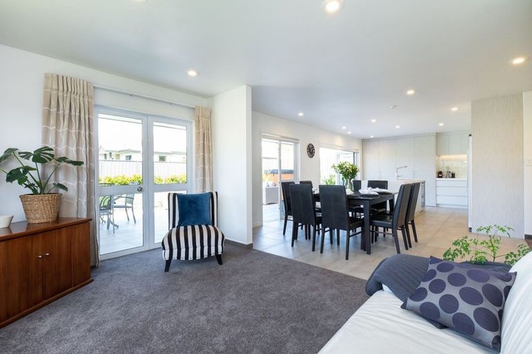 Photo of property in 123 Middle Road, Havelock North, 4130