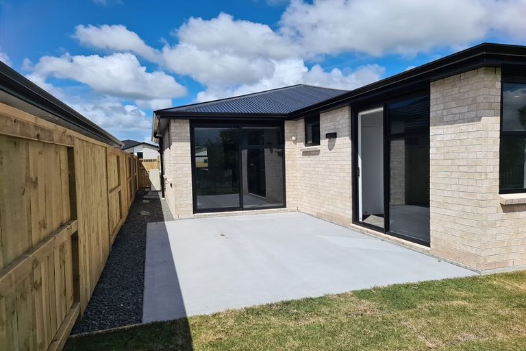 Photo of property in 11 Hinaki Street, Poike, Tauranga, 3112