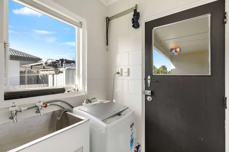 Photo of property in 2/145 College Street, Awapuni, Palmerston North, 4412