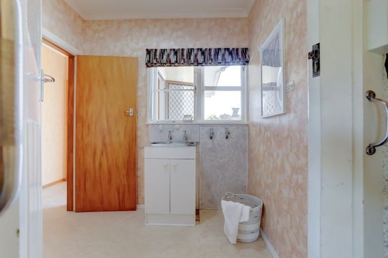 Photo of property in 44 Hadfield Crescent, College Estate, Whanganui, 4500