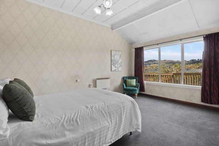 Photo of property in 32 Adderley Terrace, Ravensbourne, Dunedin, 9022