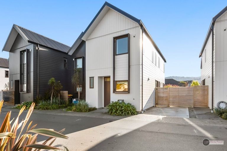 Photo of property in 17 Ron Deal Way, Epuni, Lower Hutt, 5011
