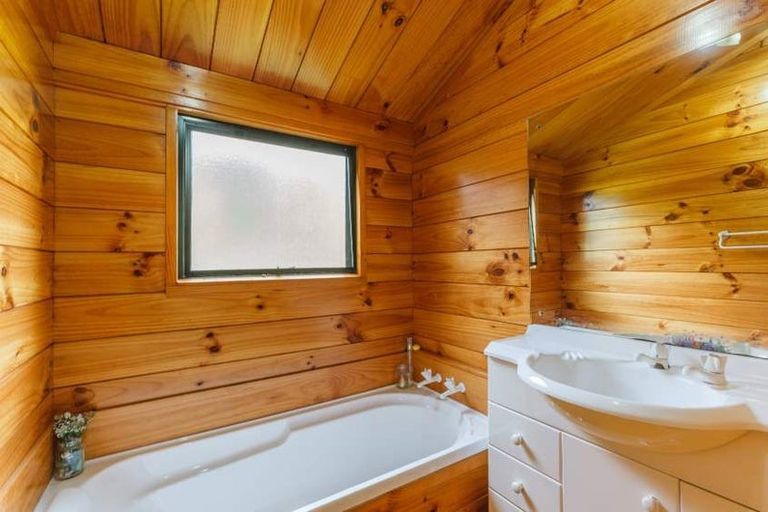 Photo of property in 79 Fernhill Way, Oteha, Auckland, 0632