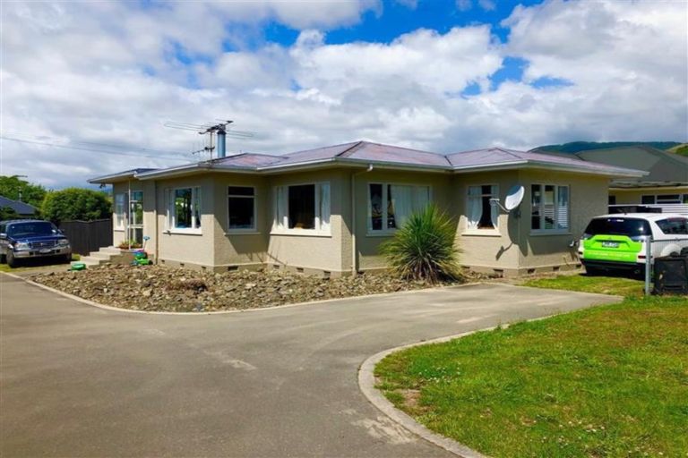 Photo of property in 10 Warren Kelly Street, Richmond, 7020