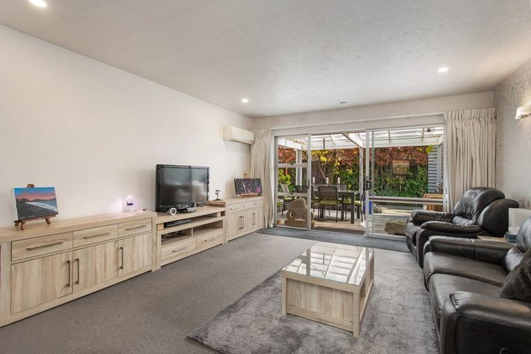 Photo of property in 49b Ambleside Drive, Burnside, Christchurch, 8053