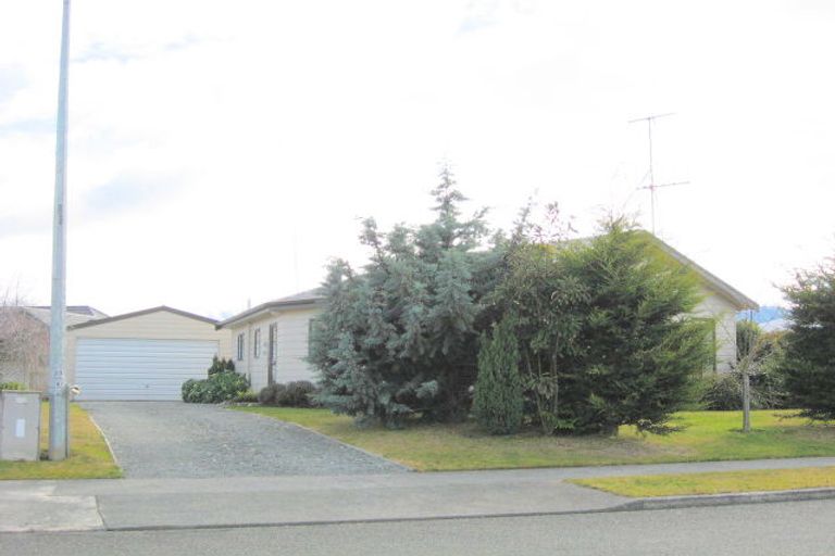 Photo of property in 23 Govan Drive, Te Anau, 9600