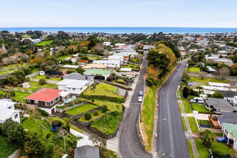 Photo of property in 62 Awanui Street, Merrilands, New Plymouth, 4312