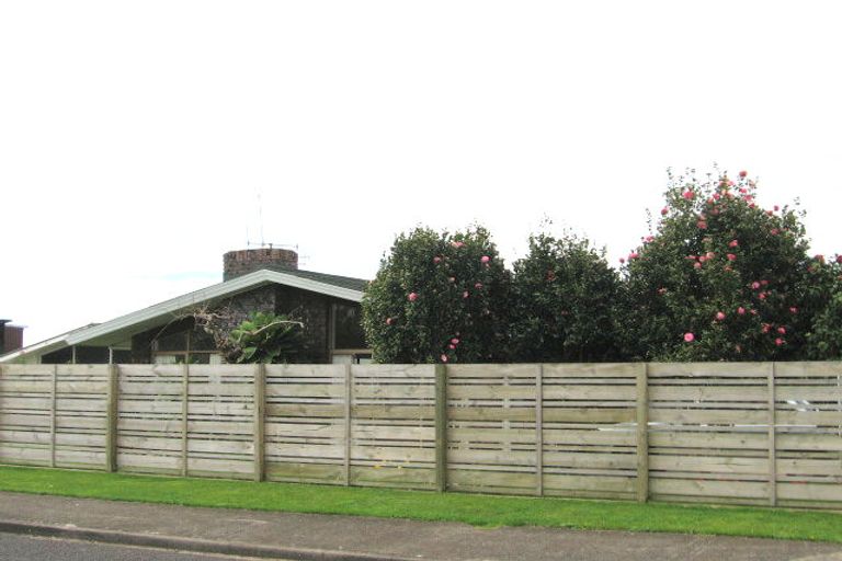 Photo of property in 235 Bellevue Road, Bellevue, Tauranga, 3110