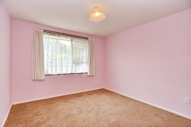 Photo of property in 2/39 Marlene Street, Casebrook, Christchurch, 8051